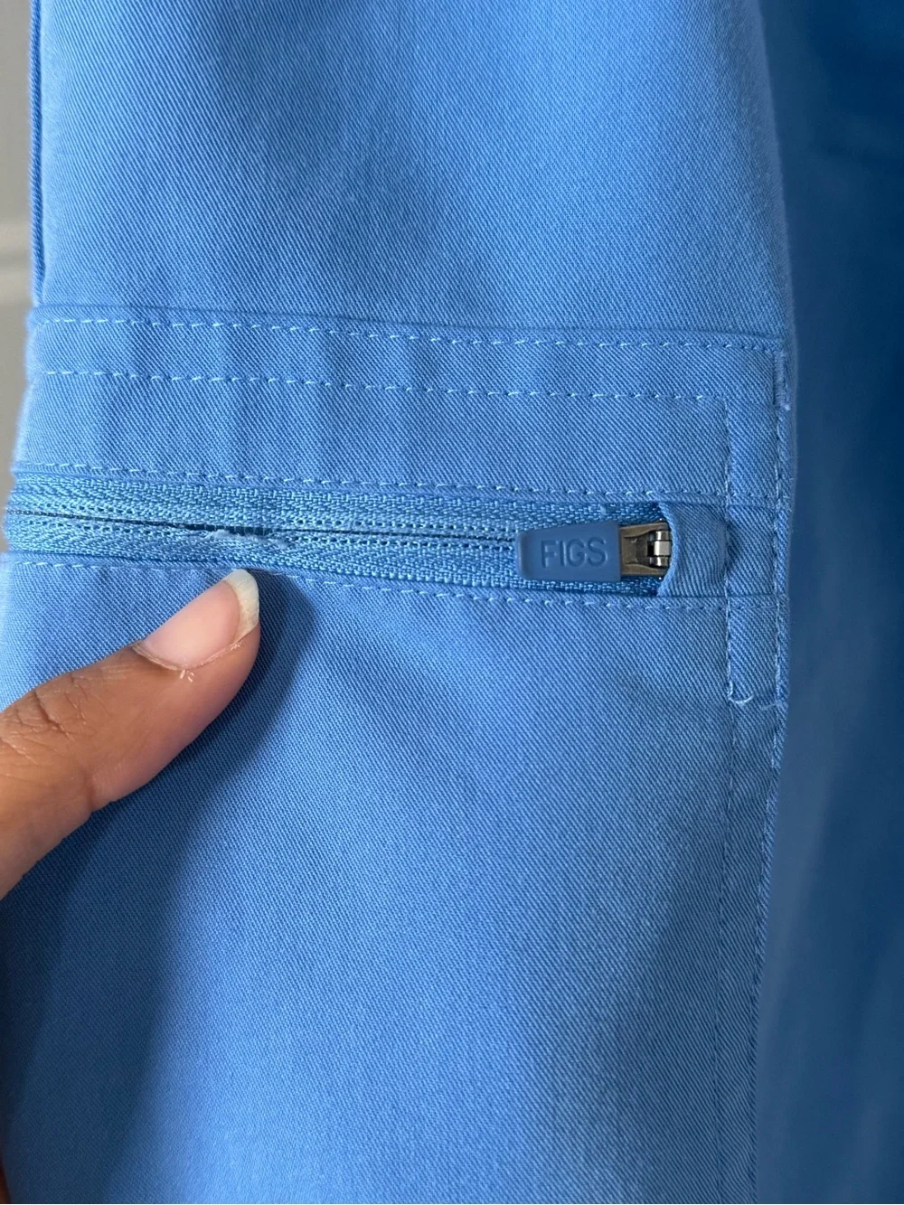 FIGS Yola High-Rise Slim Scrub Pant Ceil Blue Drawstring Scrub Pants L
